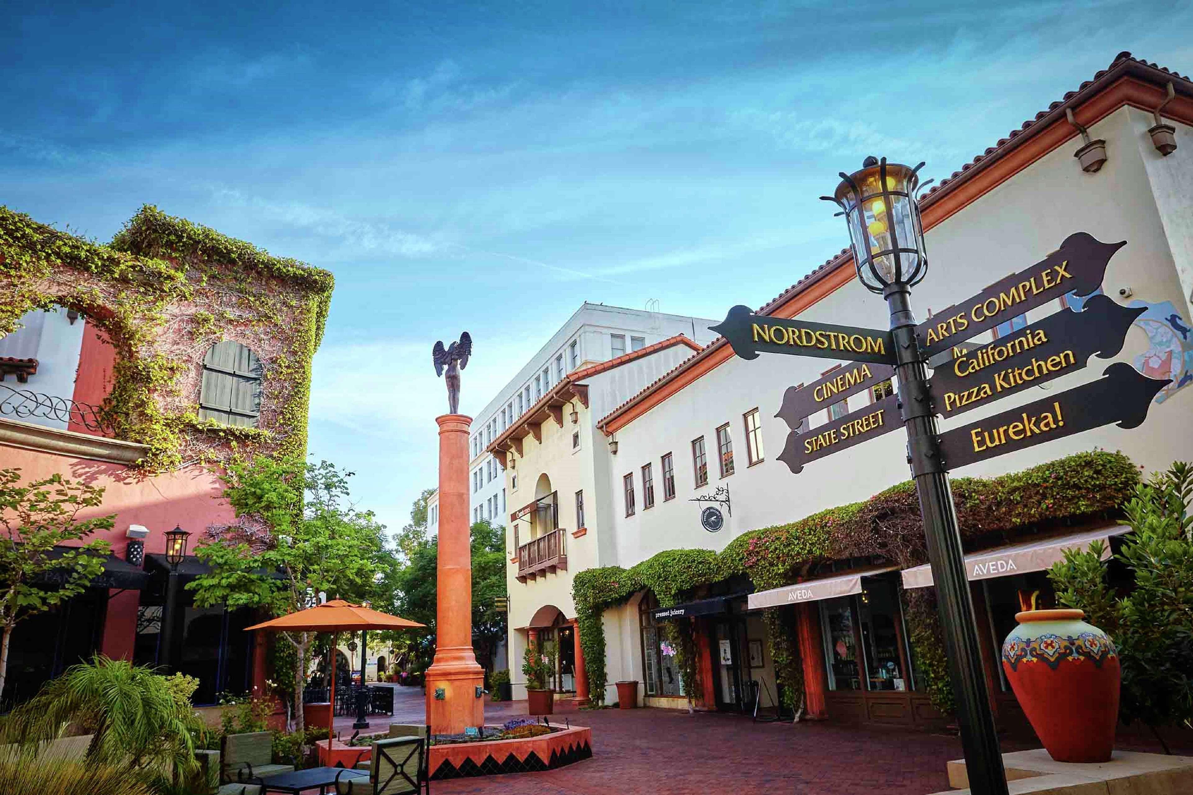 Hilton Santa Barbara Beachfront Resort Exterior photo