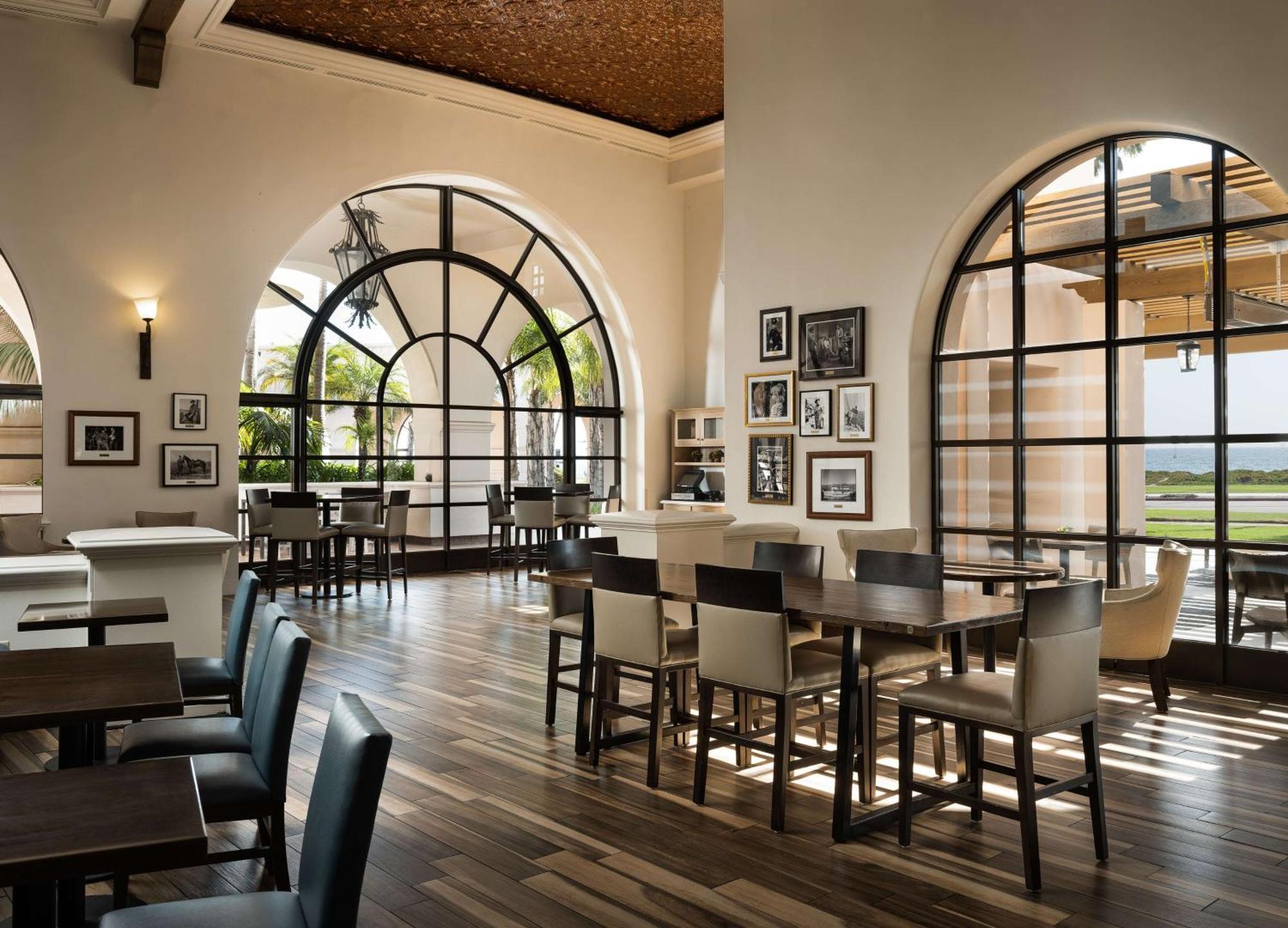 Hilton Santa Barbara Beachfront Resort Exterior photo