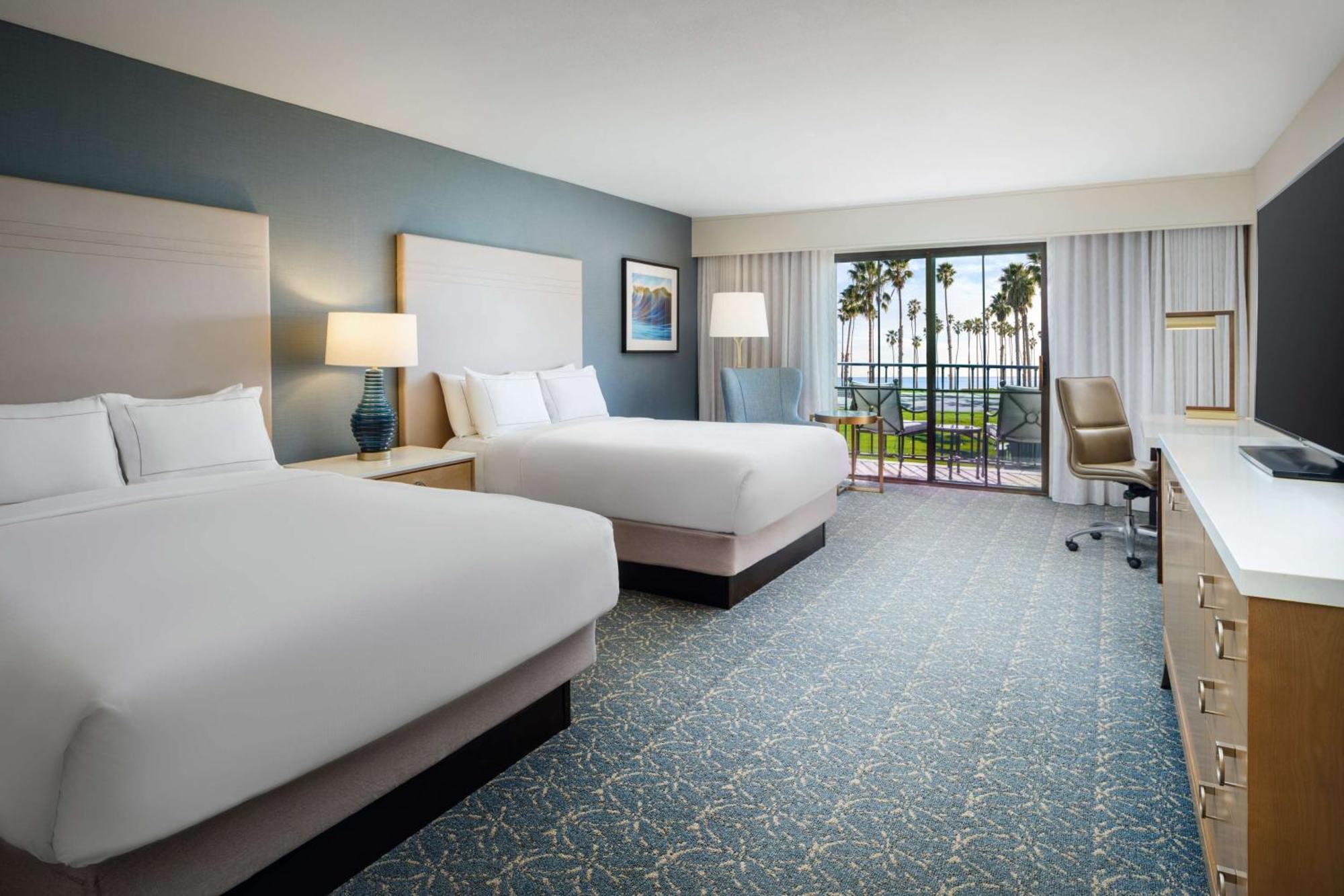 Hilton Santa Barbara Beachfront Resort Exterior photo